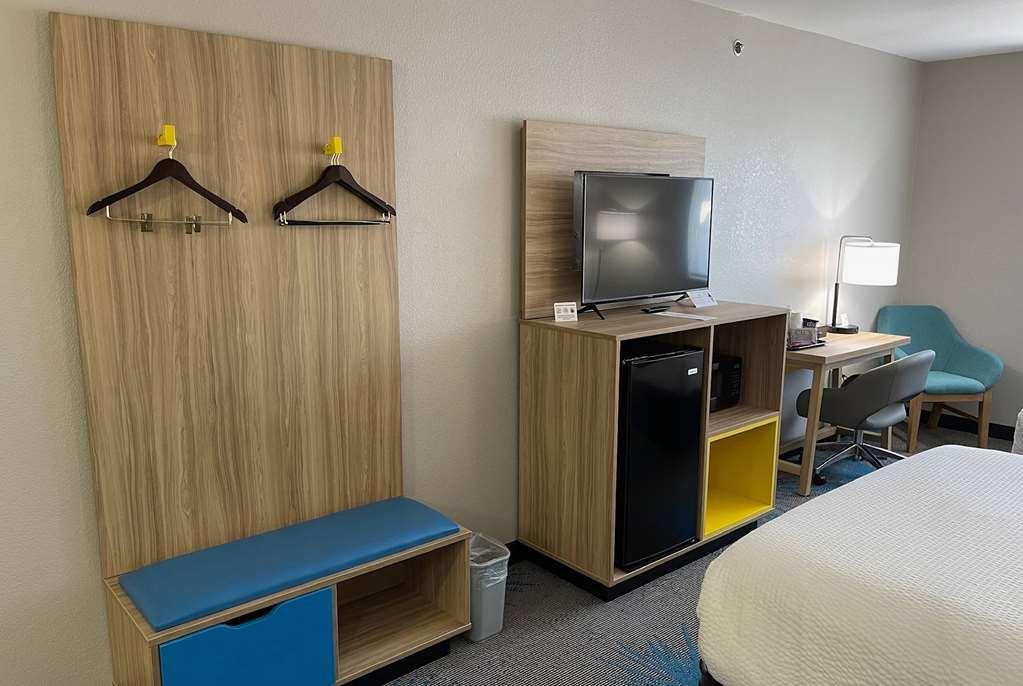 Hotel Days By Wyndham Imlay Imlay City