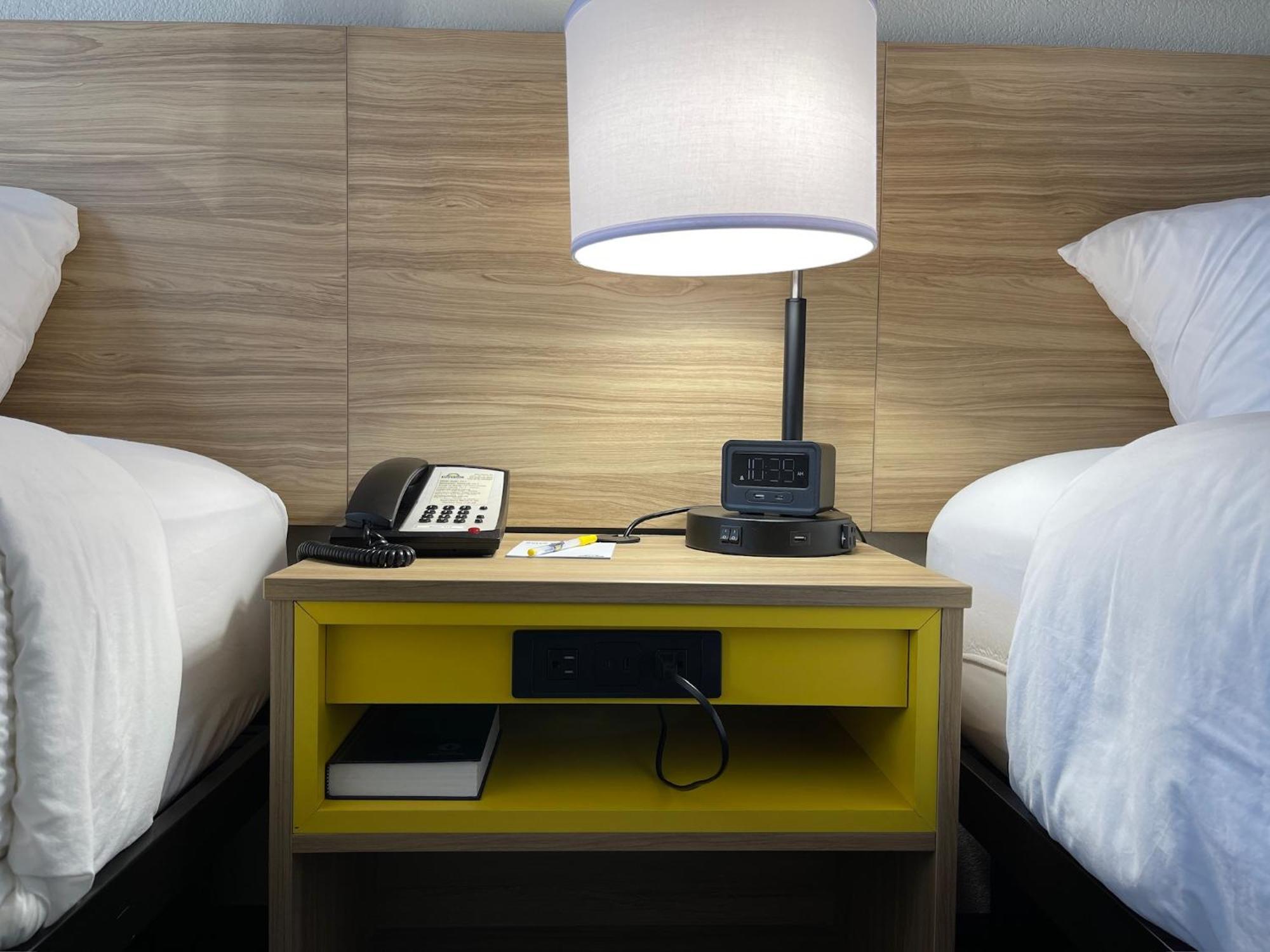 Hotel Days By Wyndham Imlay 2*